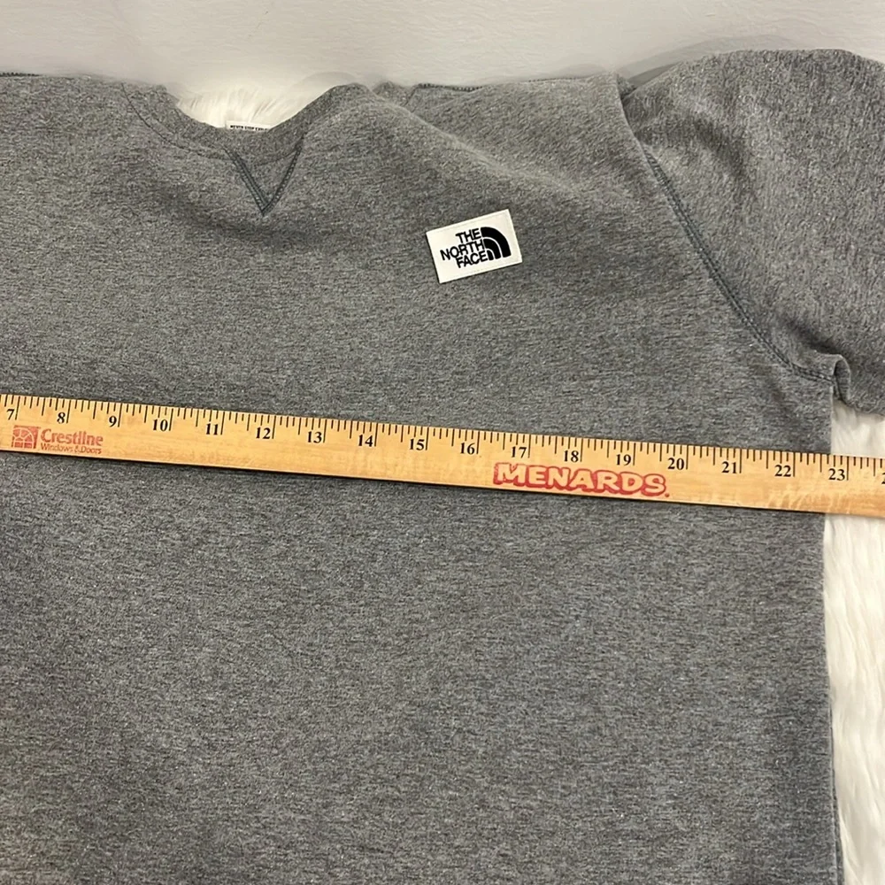 The North Face Heritage Patch Gray Crewneck Sweatshirt Men’s Classic